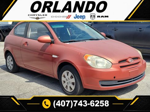 Used 2009 Hyundai Accent GS w/ Premium Pkg 3 FWD image 1