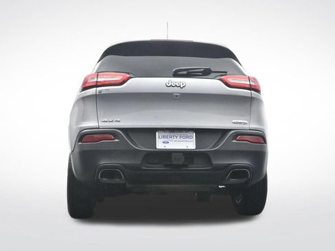 Used 2017 Jeep Cherokee Latitude w/ Trailer Tow Group AWD/4WD image 38