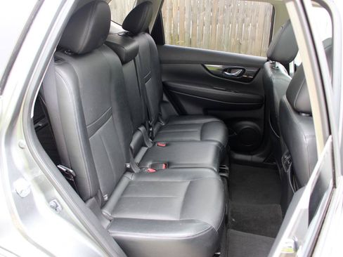 Used 2018 Nissan Rogue SL w/ Premium Package AWD/4WD image 37