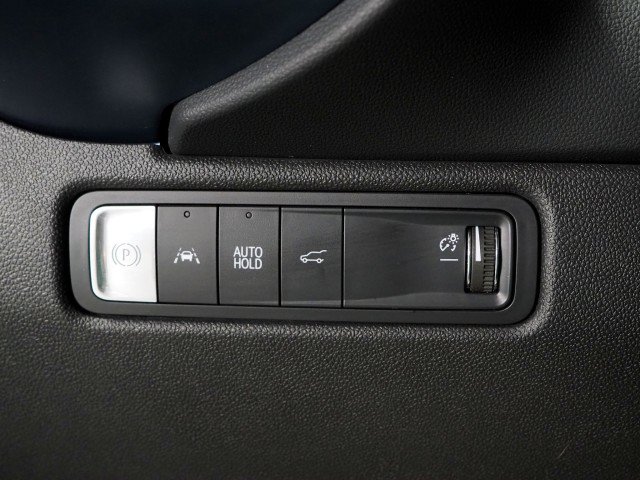 Used 2024 Chevrolet Equinox EV FWD LT w/ 2LT image 22