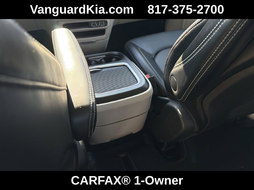 Used 2024 Chrysler Pacifica Touring-L FWD image 24