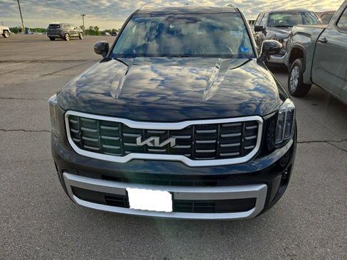 Used 2024 Kia Telluride EX AWD/4WD image 3