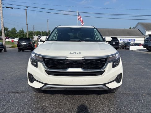 Used 2023 Kia Seltos S w/ Navigation Package AWD/4WD image 6