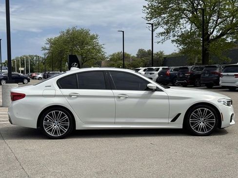 Used 2018 BMW 530e xDrive w/ M Sport Package 2 AWD/4WD image 4