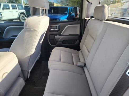 Used 2017 Chevrolet Silverado 1500 Custom w/ Custom Convenience Package image 17