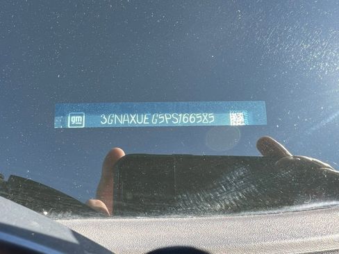 Used 2023 Chevrolet Equinox LT image 15