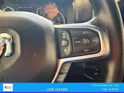 Used 2025 RAM 3500 Tradesman w/ Chrome Appearance Group AWD/4WD image 14