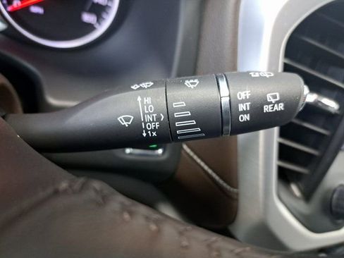 Used 2020 GMC Acadia SLT w/ Premium Package image 21