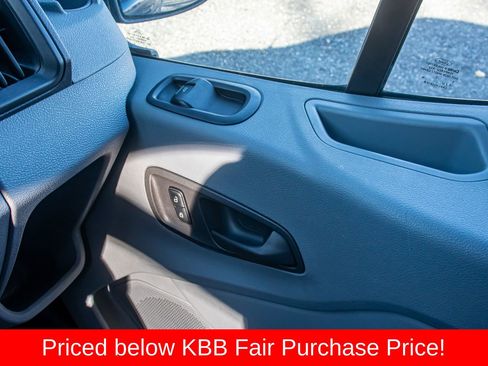Used 2015 Ford Transit 250 148 Medium Roof image 23