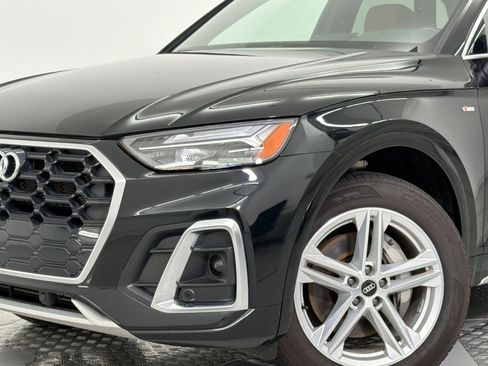 Used 2022 Audi Q5 e Premium Plus w/ Premium Plus Package AWD/4WD image 11