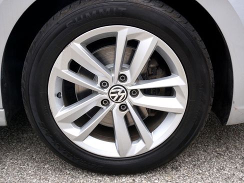 Used 2020 Volkswagen Passat 2.0T SE image 12