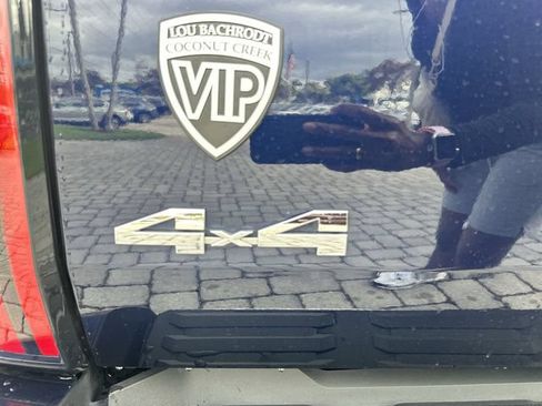 Used 2022 Toyota Tundra Limited AWD/4WD image 38