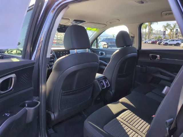 Used 2026 Kia Sorento LX FWD image 35