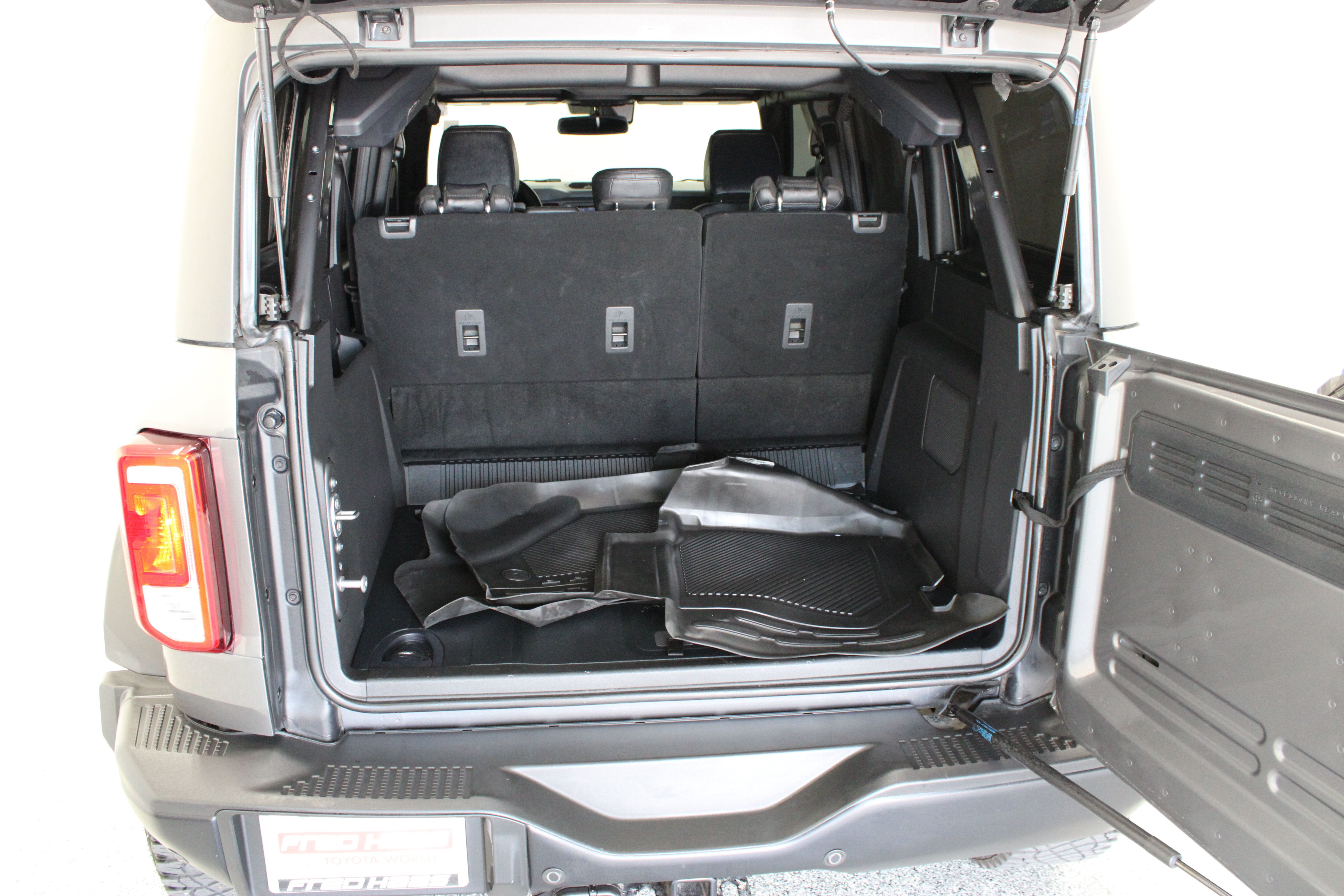 Used 2023 Ford Bronco Black Diamond w/ Sasquatch Package AWD/4WD image 33