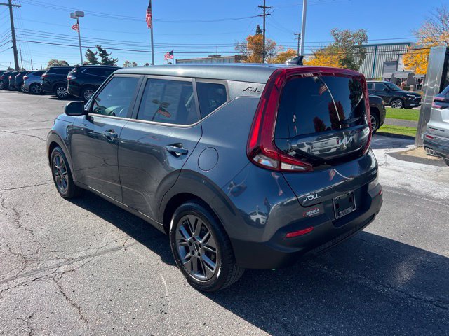 Used 2022 Kia Soul EX FWD image 6