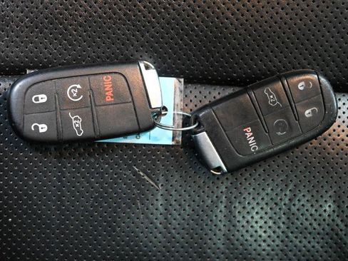 Used 2016 Jeep Grand Cherokee High Altitude AWD/4WD image 33