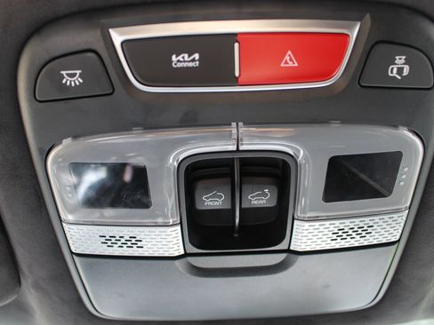 Certified 2025 Kia Telluride SX Prestige X-Line AWD/4WD image 25