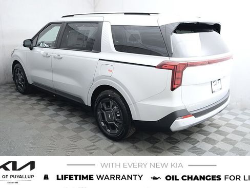 New 2026 Kia Carnival EX FWD image 7