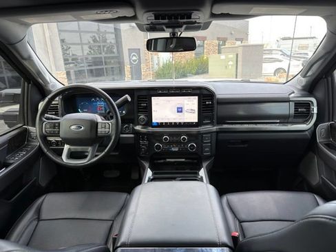 Used 2024 Ford F350 Lariat w/ Lariat Ultimate Package AWD/4WD image 10