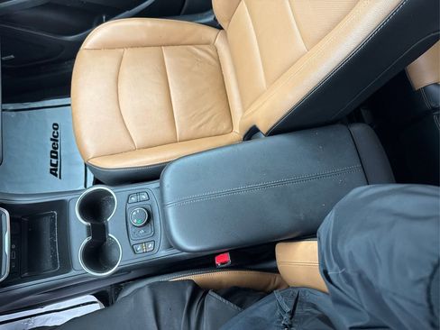 Used 2019 GMC Terrain SLT w/ Preferred Package image 15