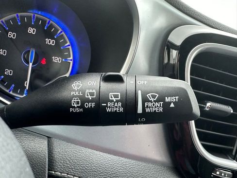 New 2026 Chrysler Pacifica Limited image 25