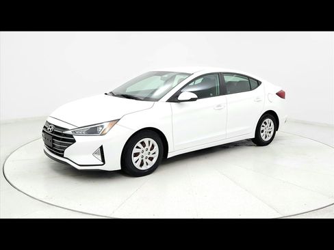 Used 2019 Hyundai Elantra SE w/ Cargo Package FWD image 1