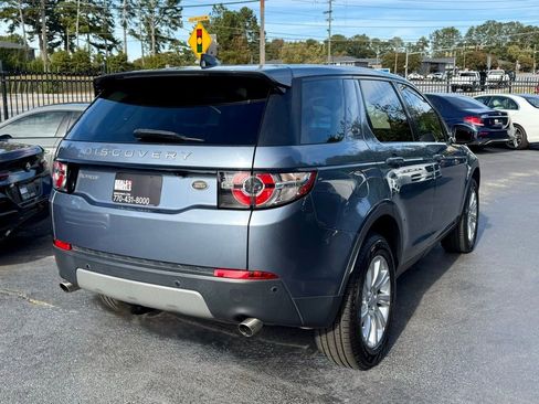 Used 2019 Land Rover Discovery Sport SE image 6