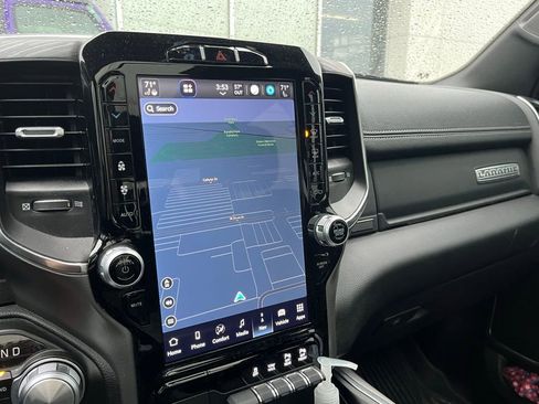 Used 2023 RAM 1500 Laramie image 9