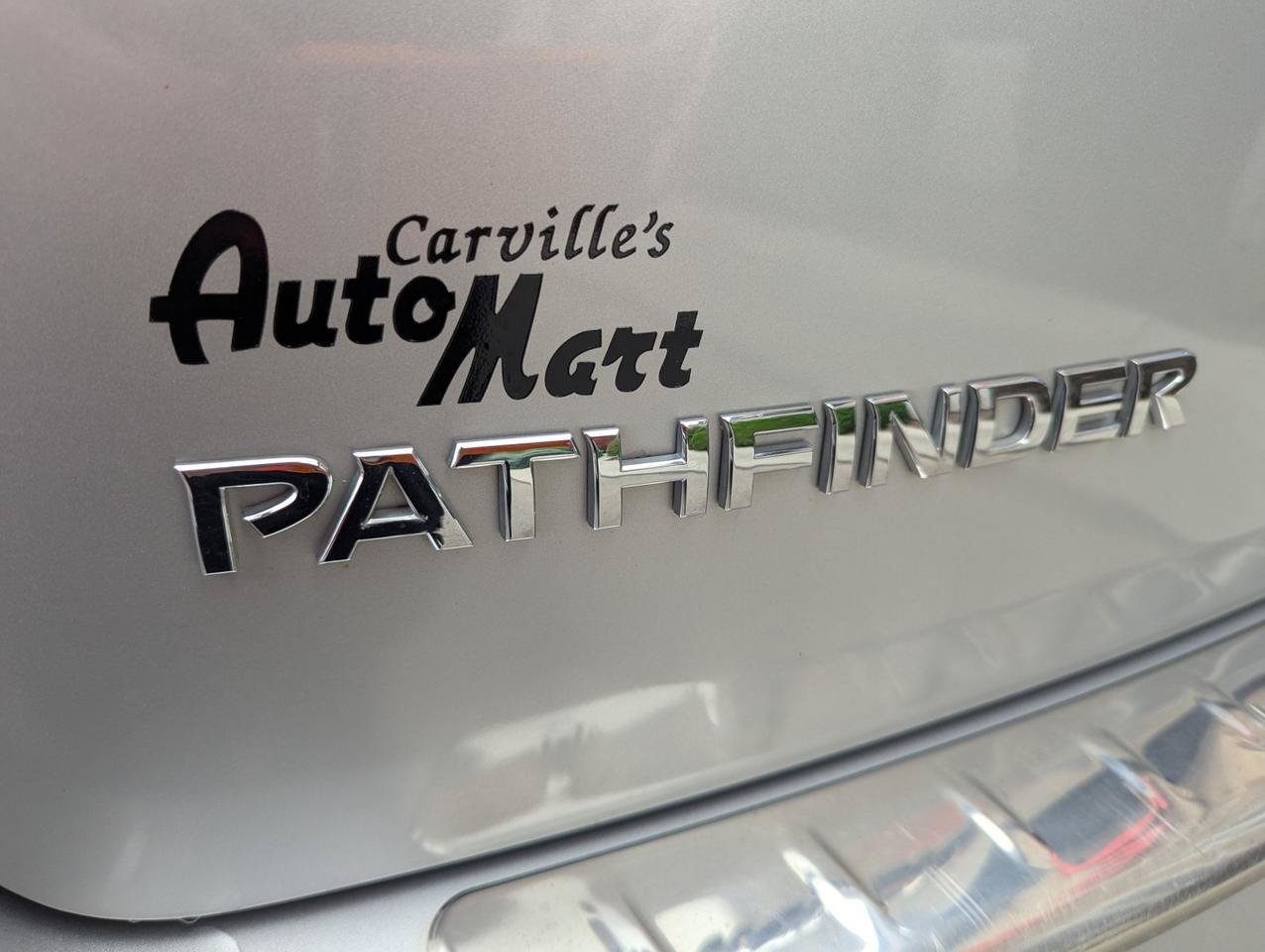 Used 2015 Nissan Pathfinder Platinum w/ Cargo Package FWD image 34