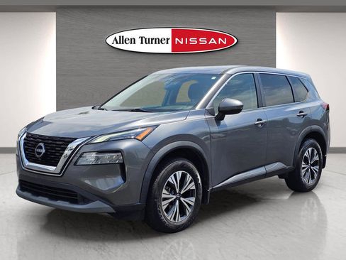 Used 2022 Nissan Rogue SV image 5