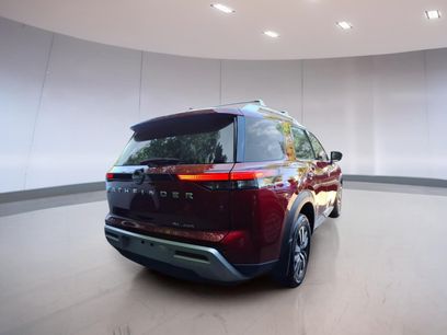 Used 2024 Nissan Pathfinder SL