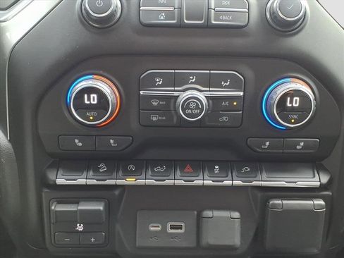 Used 2020 Chevrolet Silverado 1500 LT Trail Boss w/ Midnight Edition image 20