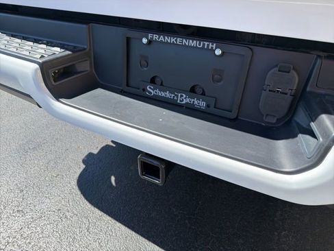 Certified 2023 RAM 1500 Big Horn image 10