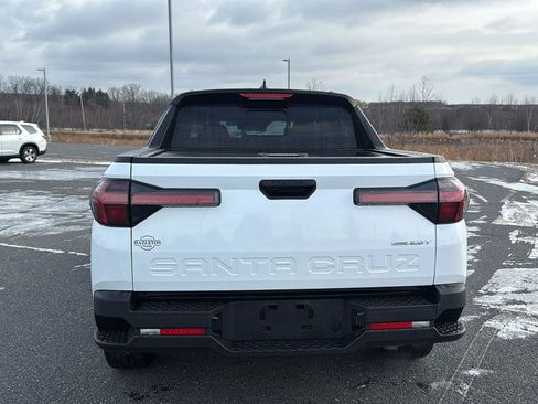 Used 2022 Hyundai Santa Cruz SEL Premium image 9