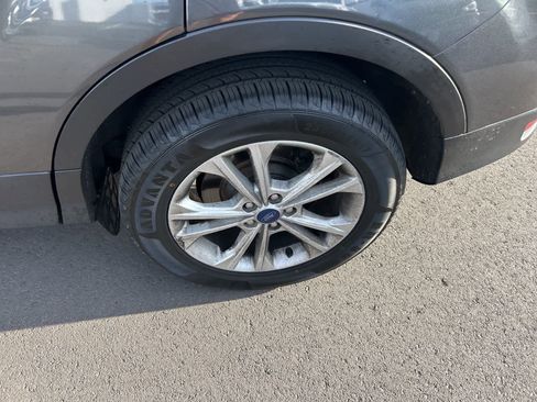 Used 2018 Ford Escape SE image 13