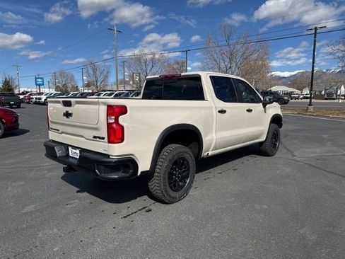 Used 2026 Chevrolet Silverado 1500 ZR2 w/ Dark Appearance Package AWD/4WD image 7