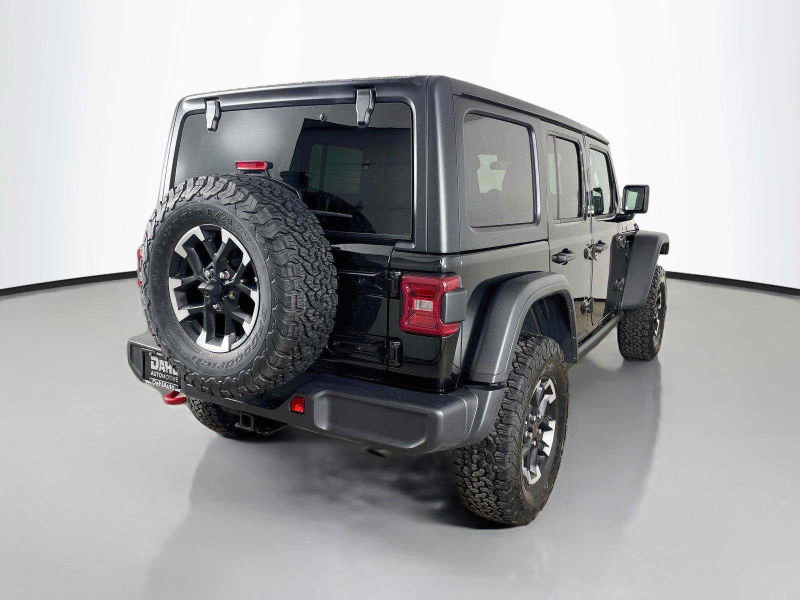 Used 2026 Jeep Wrangler Unlimited Rubicon AWD/4WD image 13