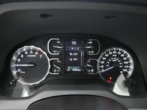 Used 2021 Toyota Tundra SR5 w/ SR5 Upgrade Package AWD/4WD image 21