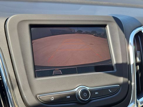 Certified 2022 Chevrolet Equinox LS FWD image 18
