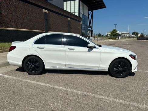Used 2019 Mercedes-Benz C 300 4MATIC Sedan image 8