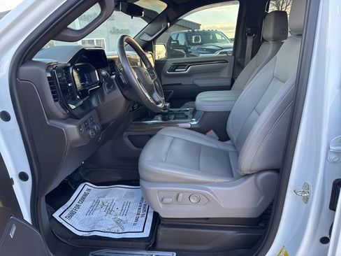 Used 2023 Chevrolet Silverado 1500 RST w/ Convenience Package II image 15