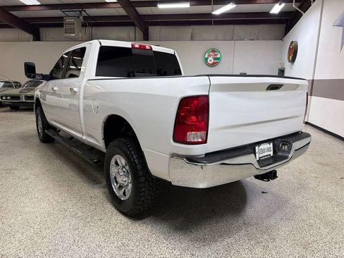Used 2018 RAM 2500 SLT AWD/4WD image 5