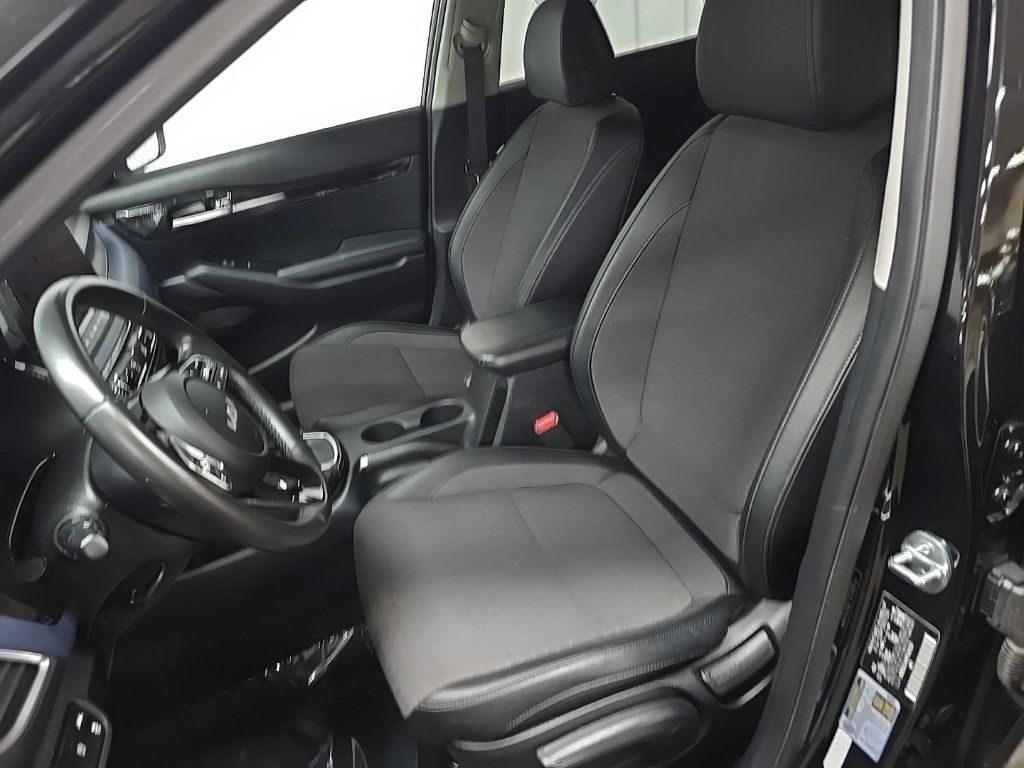 Used 2023 Kia Seltos S w/ Navigation Package AWD/4WD image 31