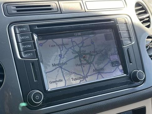 Used 2016 Volkswagen Tiguan SE FWD image 29