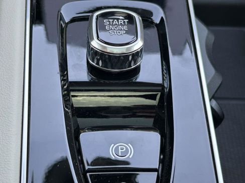 New 2026 Volvo XC90 B6 Ultra image 28