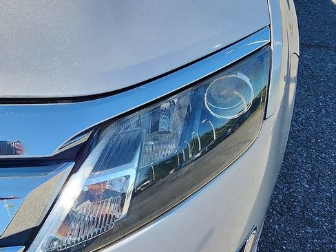 Used 2012 Ford Fusion SEL FWD image 9