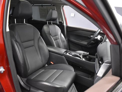 Certified 2023 Nissan Rogue SV w/ SV Premium Package AWD/4WD image 14