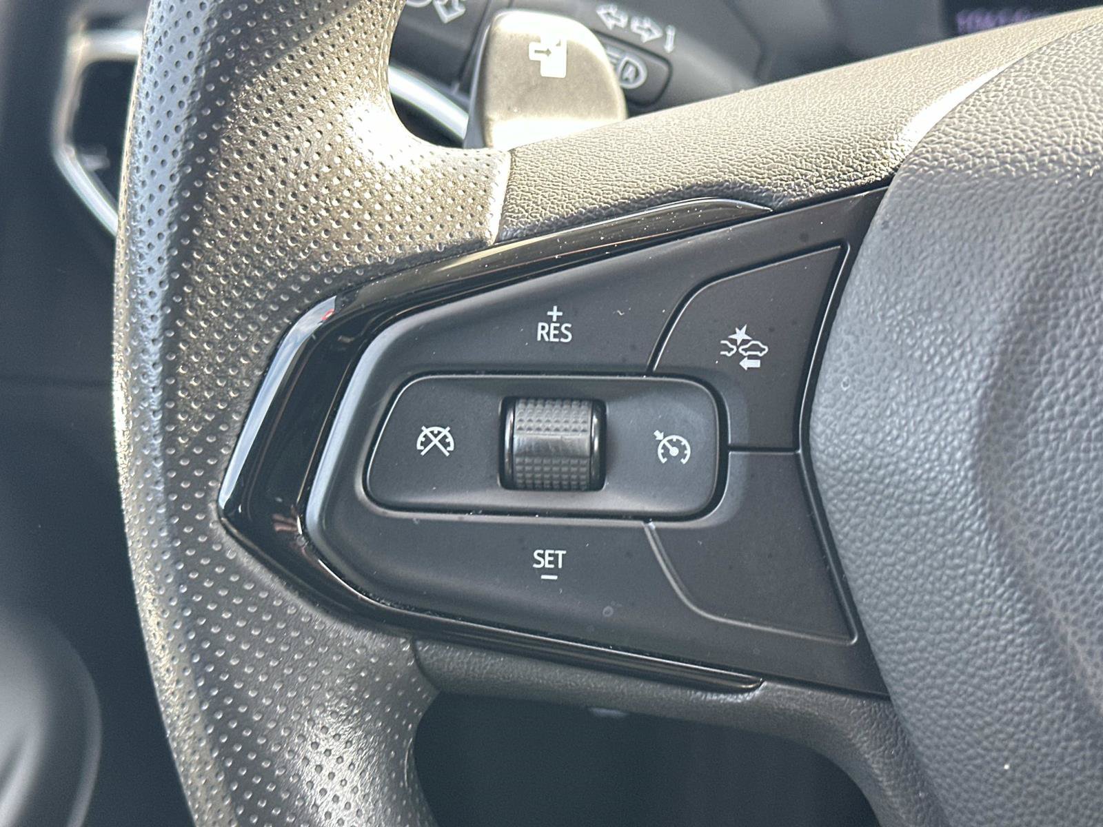 Certified 2023 Chevrolet Bolt EUV LT w/ Driver Confidence Package FWD image 21