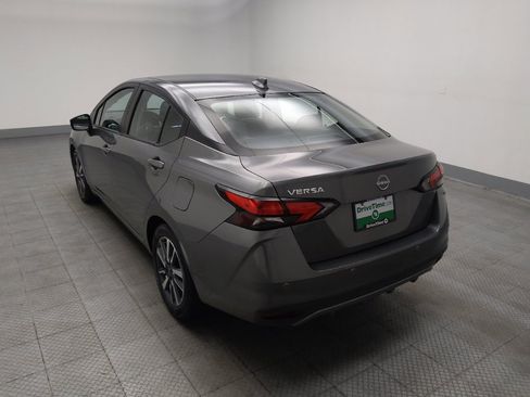 Used 2025 Nissan Versa SV FWD image 5