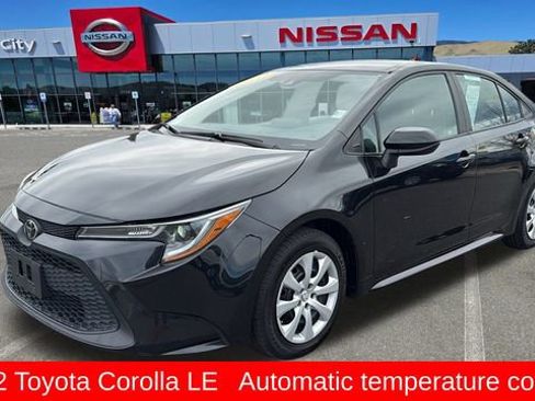 Used 2022 Toyota Corolla LE image 7